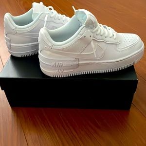 White Nike Air Force 1’s AF1 Shadow